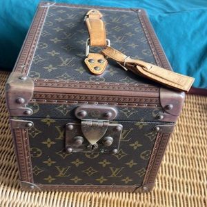 Louis Vuitton Boite Flacons Beauty Hard Case Trunk